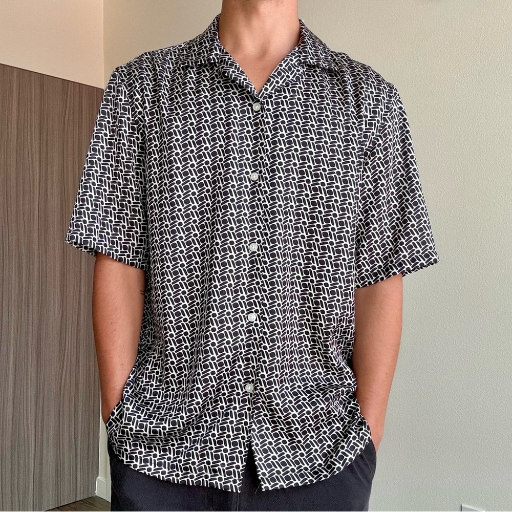 Zara Men's Geometric Black and White Shirt